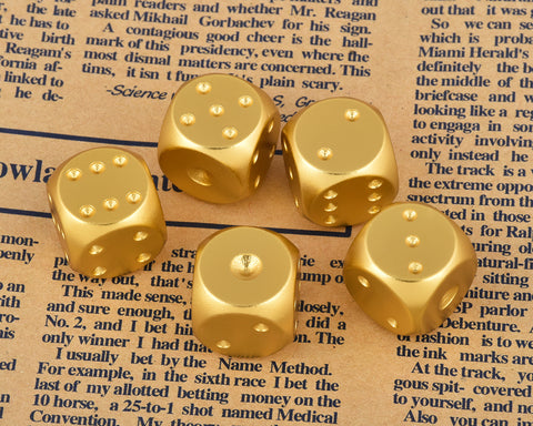 Aluminum Dice 5 Pieces 16mm Alloy Dice with Case